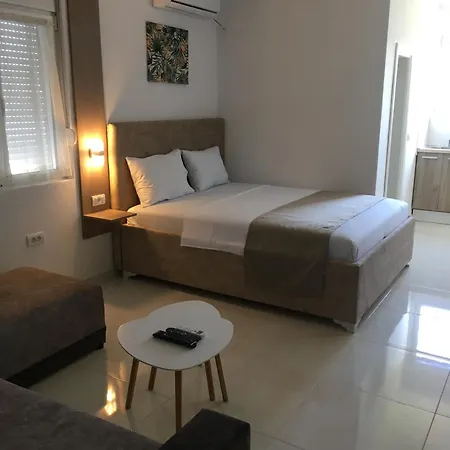 Apartments Vila Sara M Ulcinj Room photo