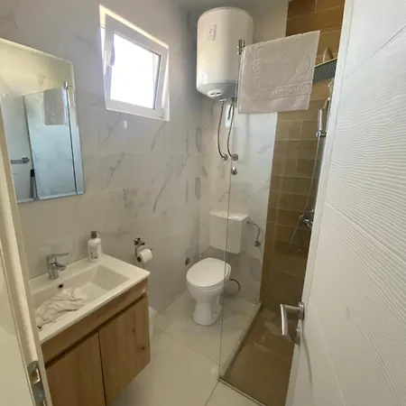 Apartments Vila Sara M Ulcinj Exterior photo