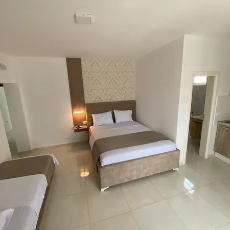 Apartments Vila Sara M Ulcinj Room photo