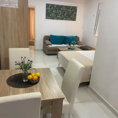 Apartments Vila Sara M Ulcinj Exterior photo