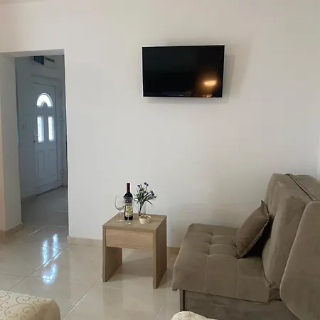 Apartments Vila Sara M Ulcinj Exterior photo
