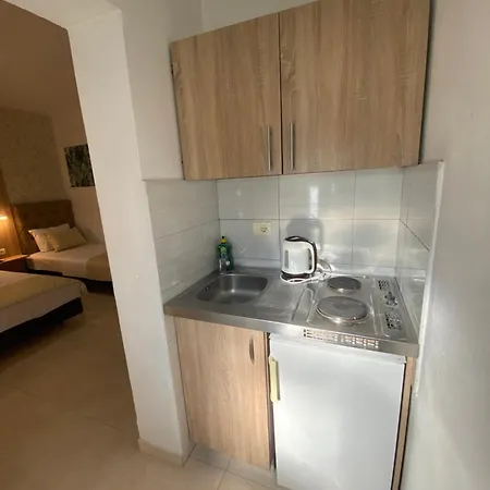 Apartments Vila Sara M Ulcinj Exterior photo