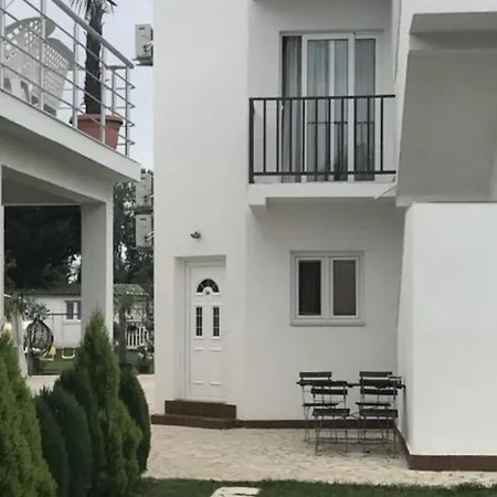 Apartments Vila Sara M Ulcinj Exterior photo