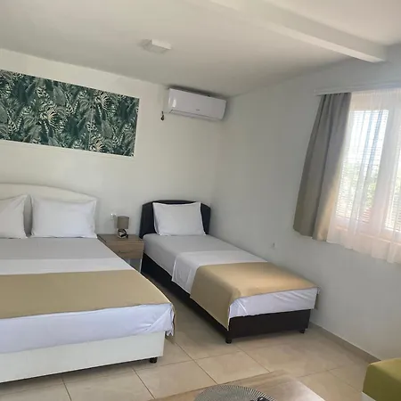 Apartments Vila Sara M Ulcinj Exterior photo