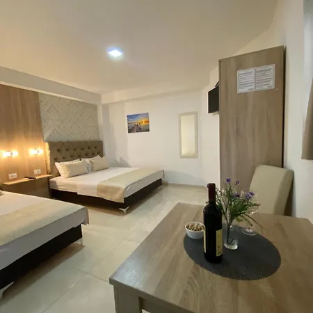 Apartments Vila Sara M Ulcinj Exterior photo